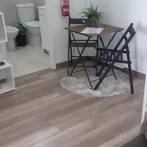 Minimalist Located Near Belém Lisboa