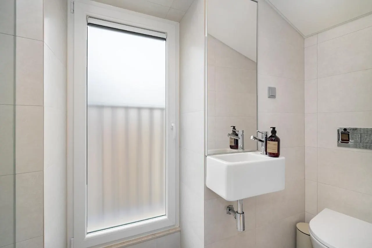 Beato Hub Residences - Perfect For Digital Nomads & Families Lisbon Apartment